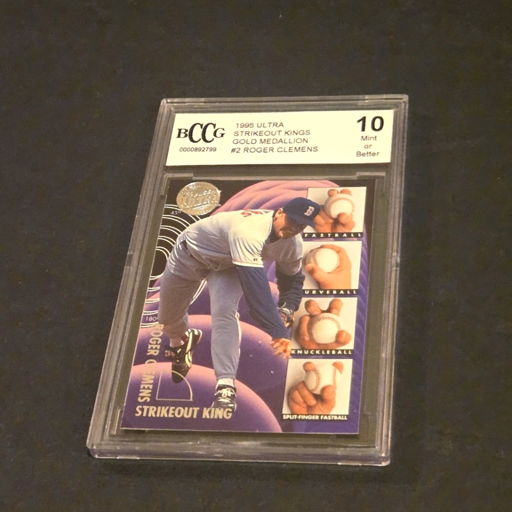 FLEER 1995 ULTRA STRIKEOUT KINGS GOLD MEDALLION ROGER CLEMENS #2 BECKETT BCCG 10
